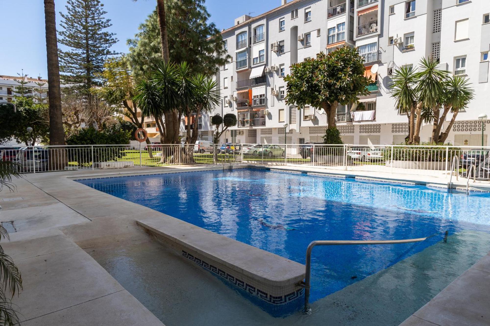 Apartamento La Siesta Фуeнхирола Екстериор снимка