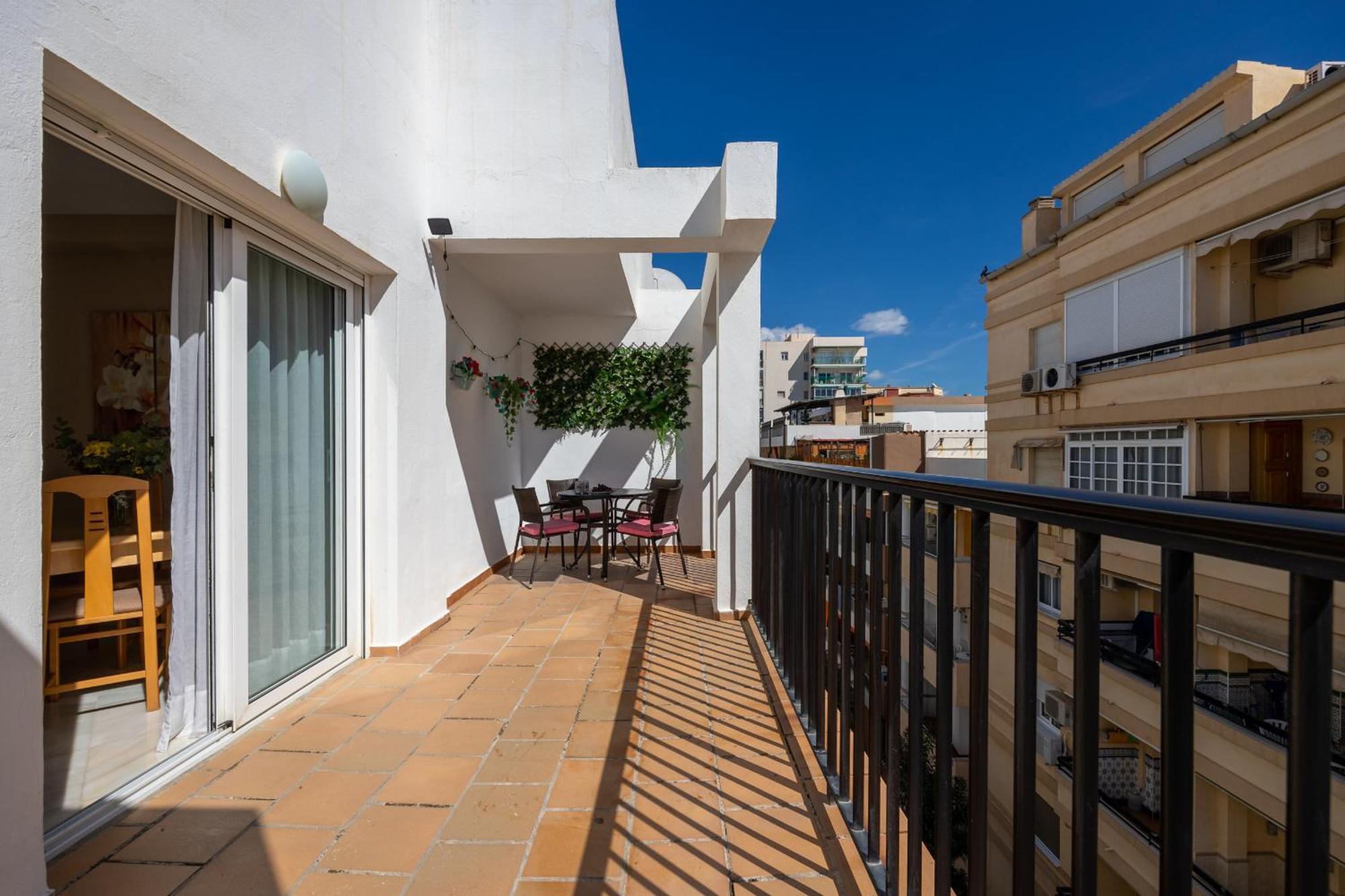 Apartamento La Siesta Фуeнхирола Екстериор снимка
